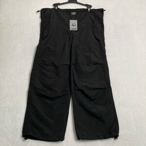 New Super Massive Parachute Women’s Pants adjustable strings sz medium or large